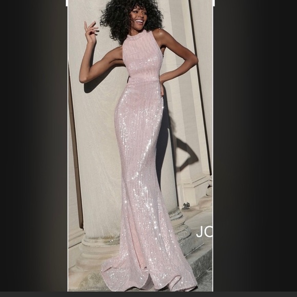 Jovani Gown - Picture 12 of 13